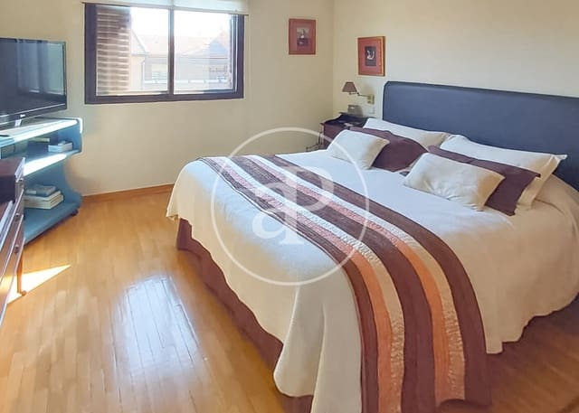 5 sypialnia Willa na sprzedaż w Corralejos, Miasto Madryt z basenem - 1 420 000 € (Ref: 9574641)