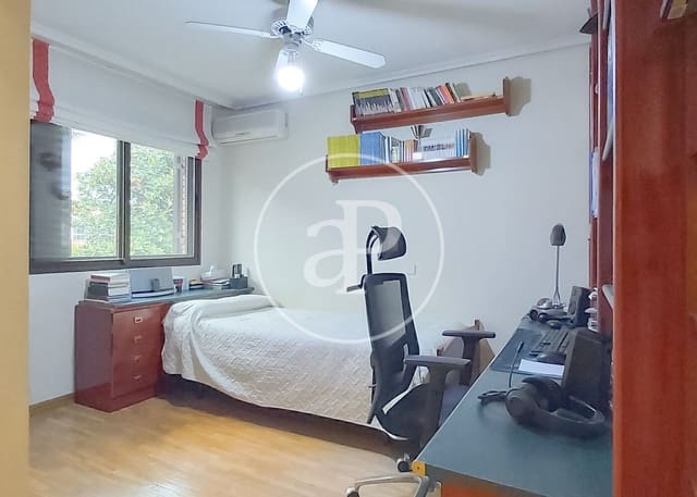 5 sypialnia Willa na sprzedaż w Corralejos, Miasto Madryt z basenem - 1 420 000 € (Ref: 9574641)