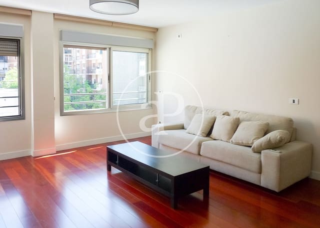 1 soverom Leilighet til salgs i Rios Rosas, Madrid by med svømmebasseng - € 825 000 (Ref: 9574642)