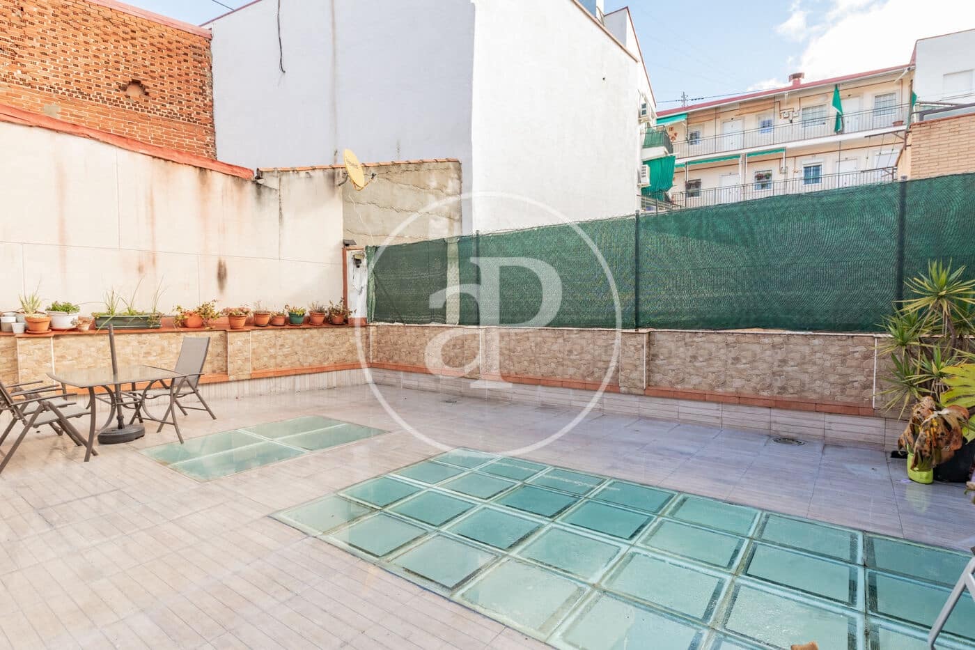 Appartement de 2 chambres à louer à Madrid ville - 2 400 € (Ref: 9582950)