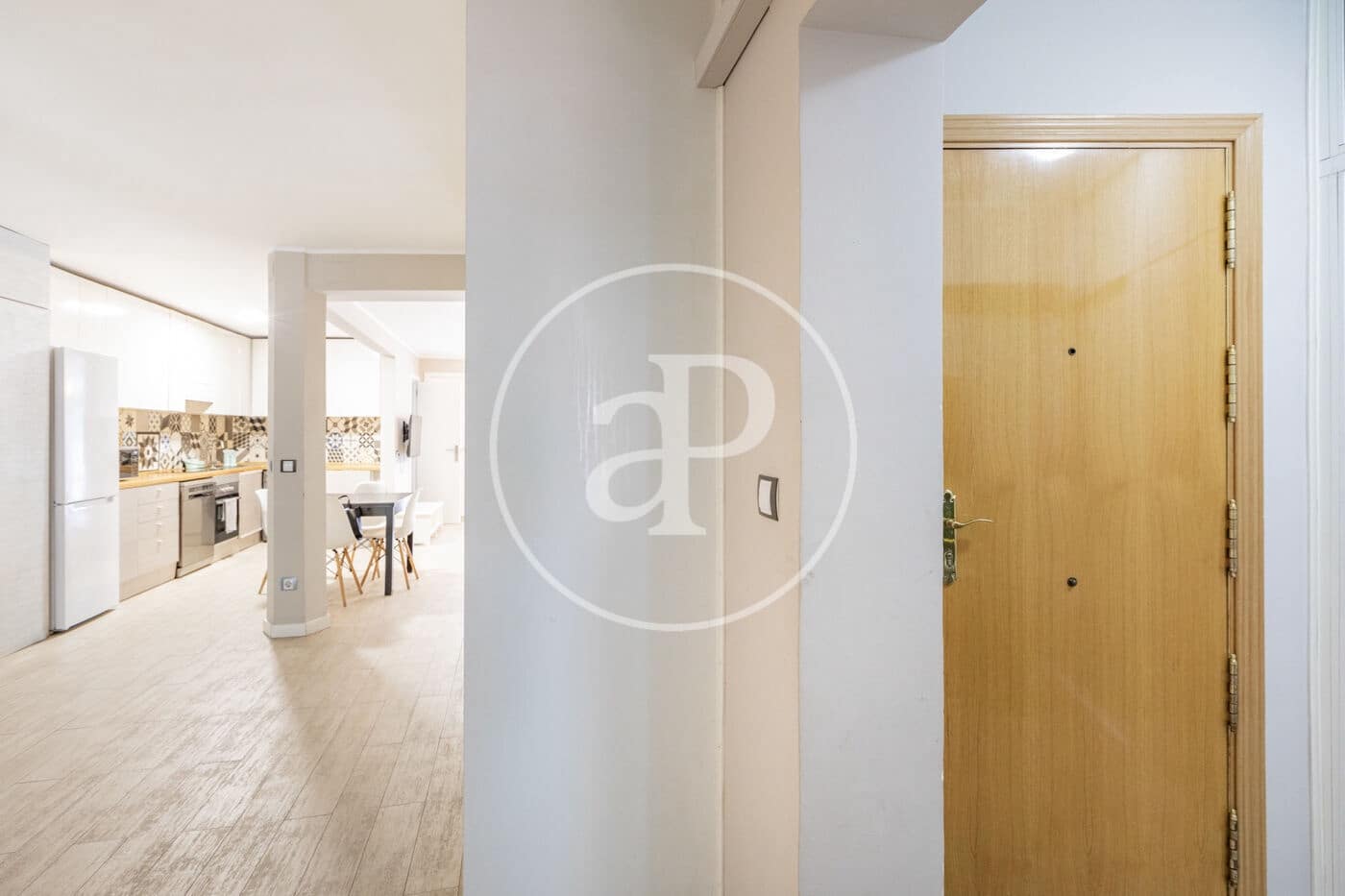Appartement de 2 chambres à louer à Madrid ville - 2 400 € (Ref: 9582950)