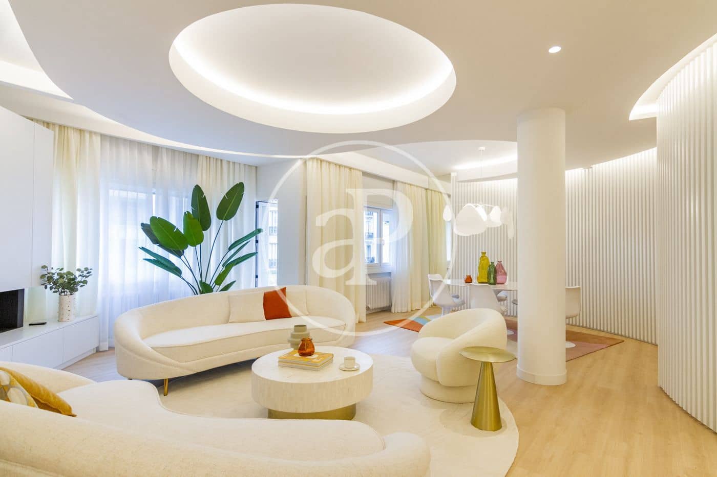 3 quarto Apartamento para arrendar em Madrid cidade - 6 300 € (Ref: 9582951)