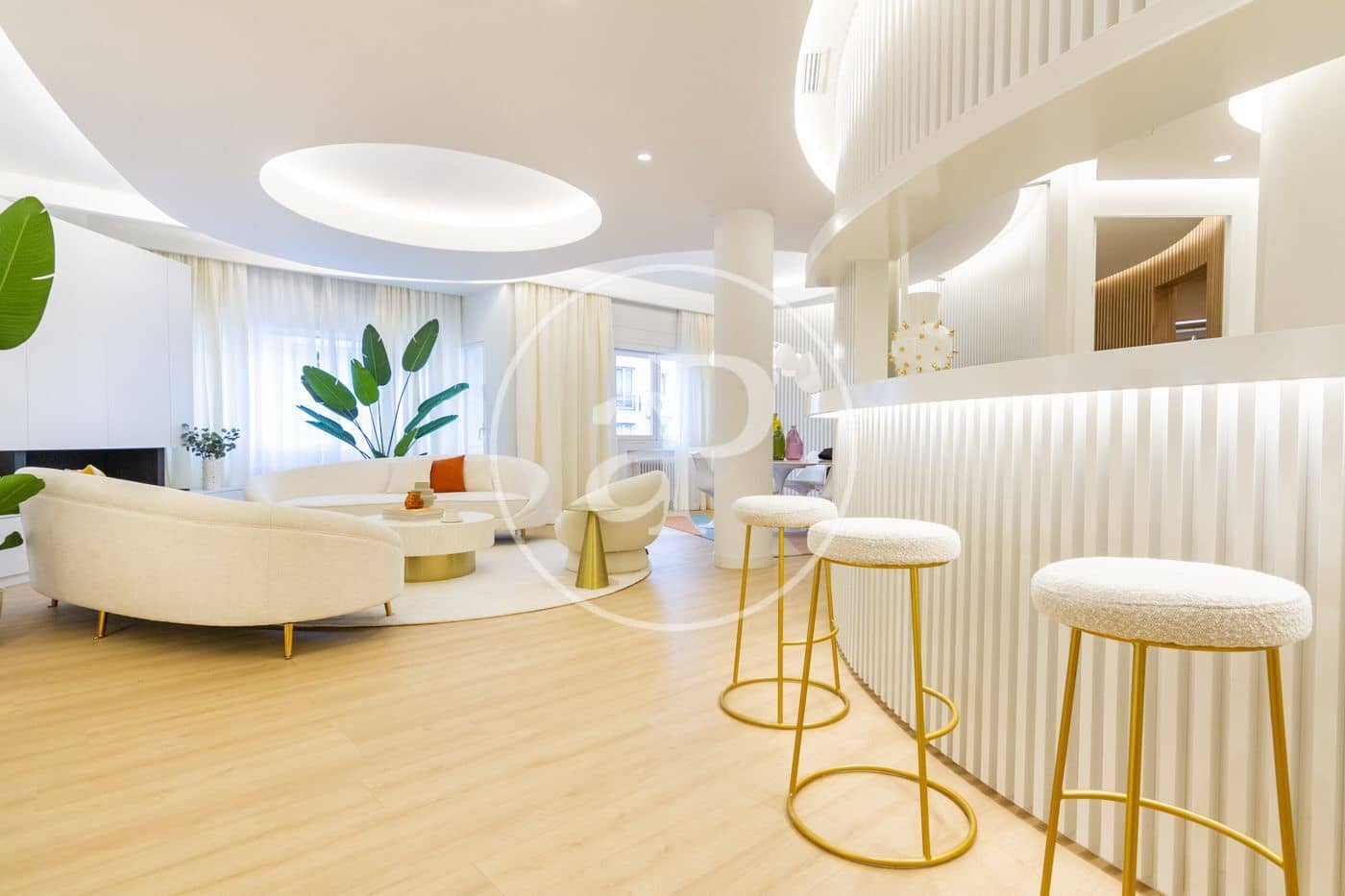 3 quarto Apartamento para arrendar em Madrid cidade - 6 300 € (Ref: 9582951)