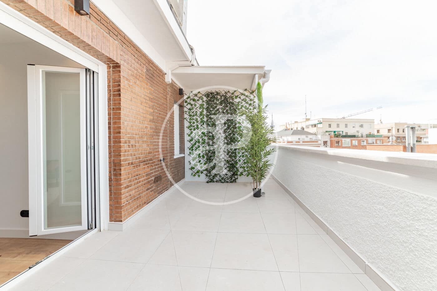 2 soveværelse Penthouse til salg i Madrid by - € 1.190.000 (Ref: 9582952)