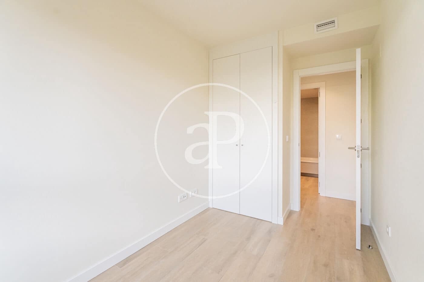 2 sypialnia Apartament do wynajęcia w Miasto Madryt z basenem garażem - 2 198 € (Ref: 9582954)