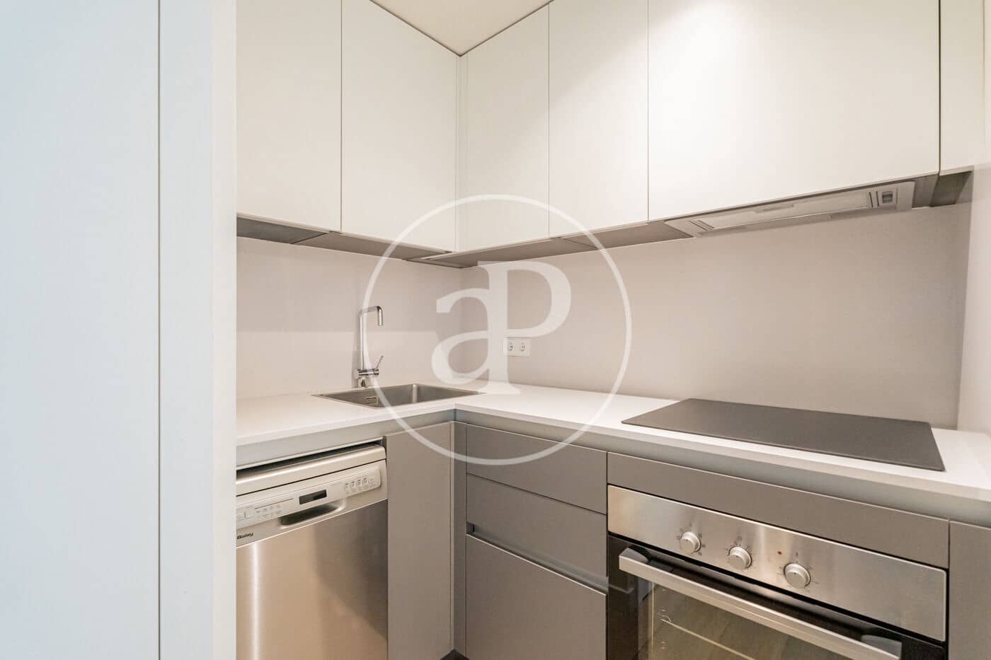 2 sypialnia Apartament do wynajęcia w Miasto Madryt z basenem garażem - 2 198 € (Ref: 9582954)