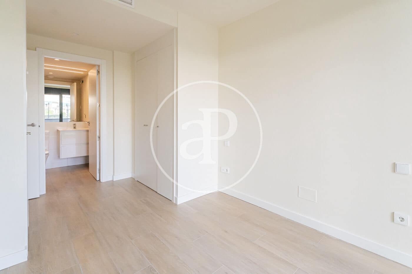 2 sypialnia Apartament do wynajęcia w Miasto Madryt z basenem garażem - 2 198 € (Ref: 9582954)