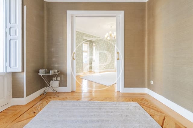 4 sovrum Lägenhet att hyra i Goya, Madrid stad - 4 800 € (Ref: 9582955)