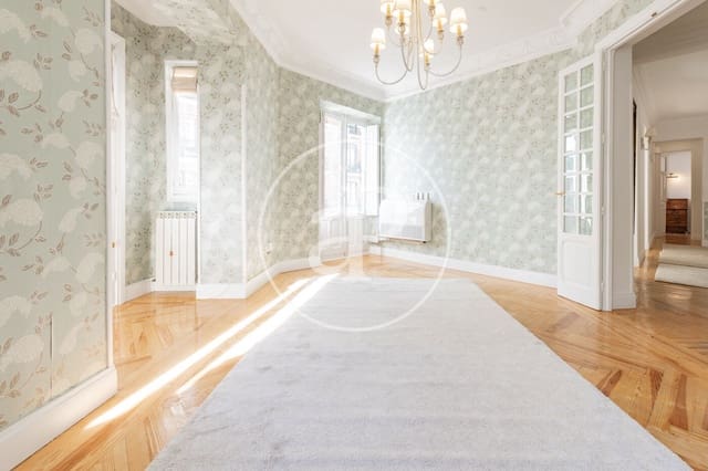 4 sovrum Lägenhet att hyra i Goya, Madrid stad - 4 800 € (Ref: 9582955)