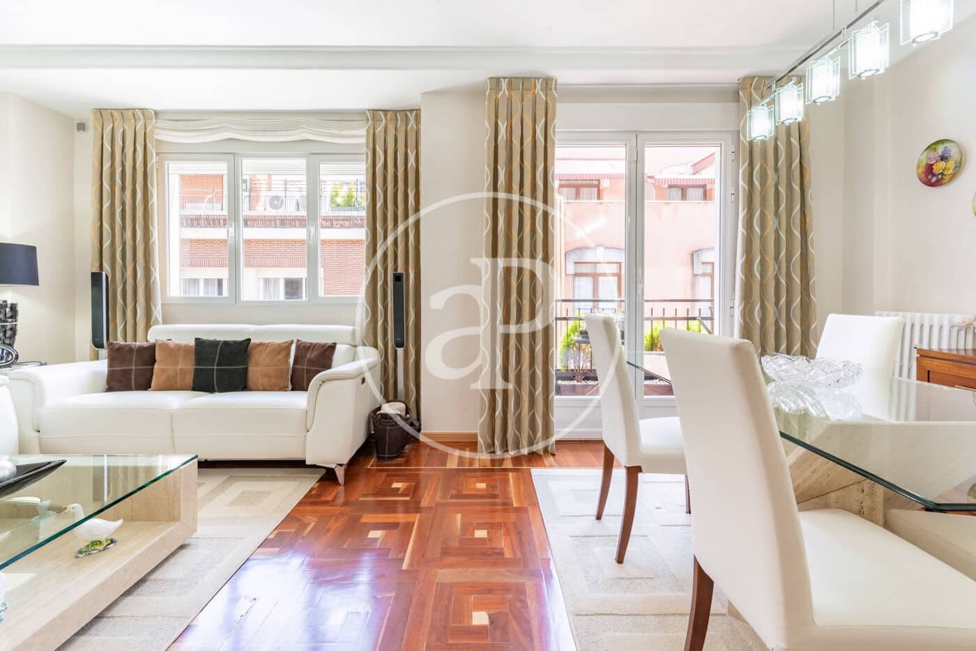 3 bedroom Apartment for sale in Madrid city - € 1,215,000 (Ref: 9586516)