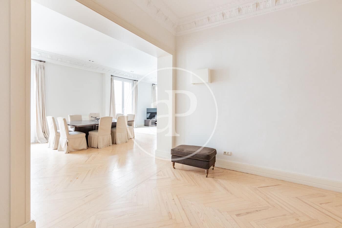 3 slaapkamer Appartement te huur in Madrid stad - € 6.500 (Ref: 9586517)