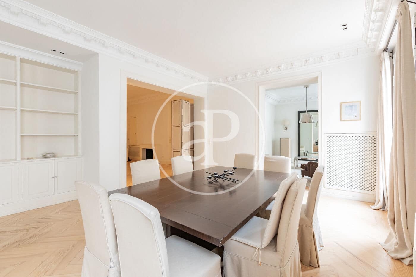 3 slaapkamer Appartement te huur in Madrid stad - € 6.500 (Ref: 9586517)