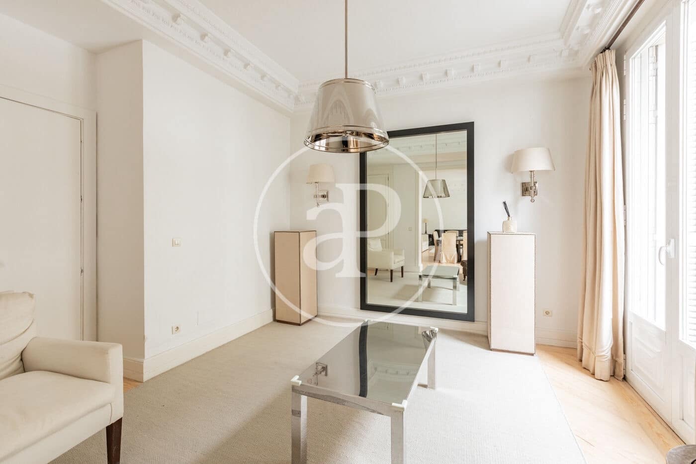 3 slaapkamer Appartement te huur in Madrid stad - € 6.500 (Ref: 9586517)