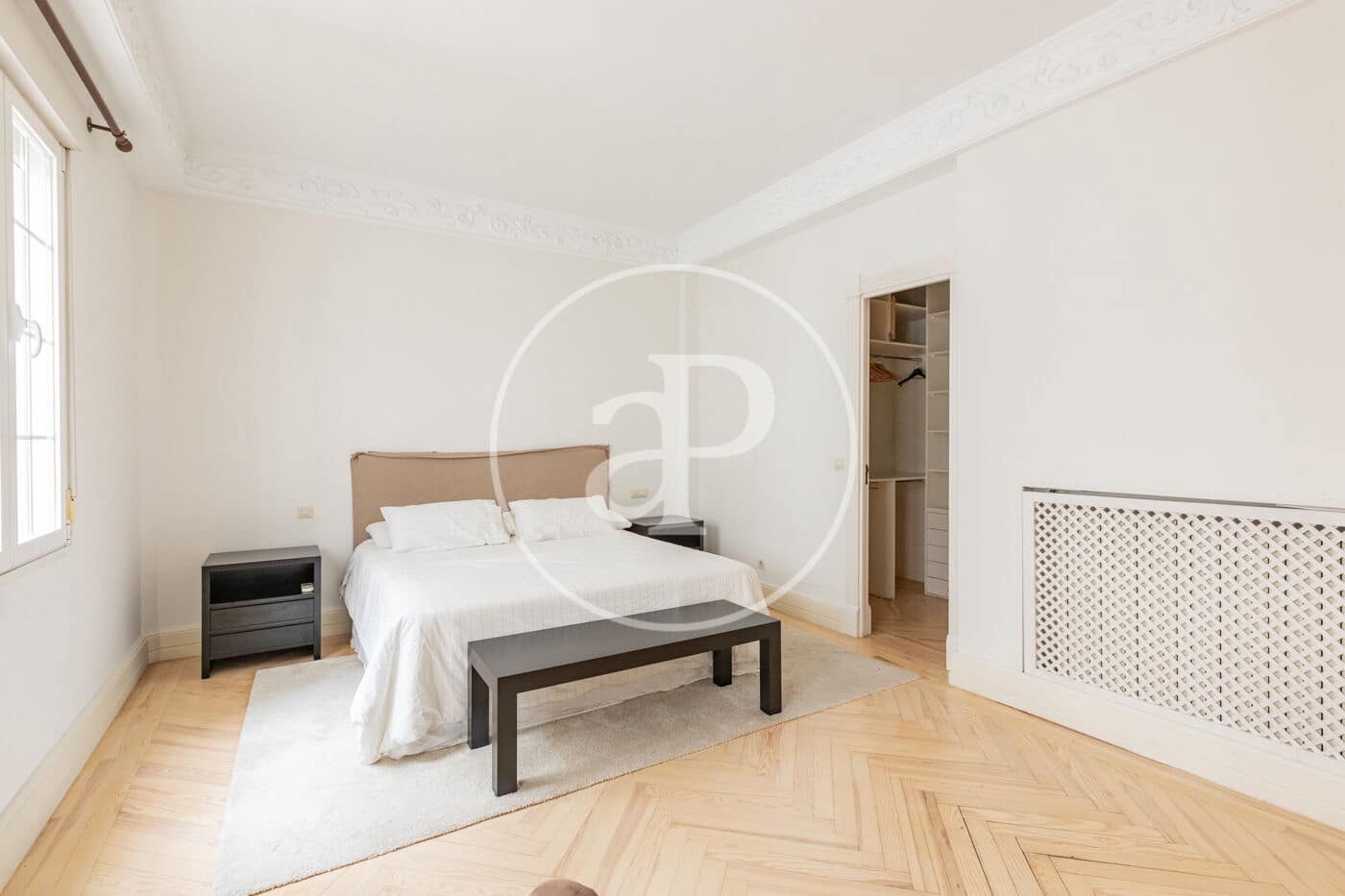 3 slaapkamer Appartement te huur in Madrid stad - € 6.500 (Ref: 9586517)