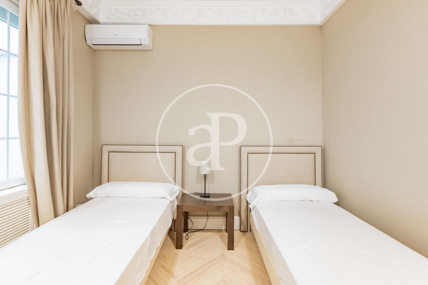 3 slaapkamer Appartement te huur in Madrid stad - € 6.500 (Ref: 9586517)