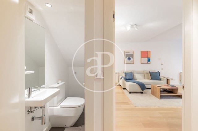 2 slaapkamer Penthouse te huur in Vallehermoso, Madrid stad met zwembad - € 3.800 (Ref: 9586518)