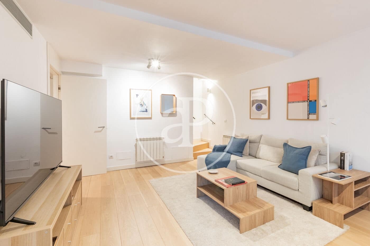 2 slaapkamer Penthouse te huur in Madrid stad met zwembad - € 3.800 (Ref: 9586518)