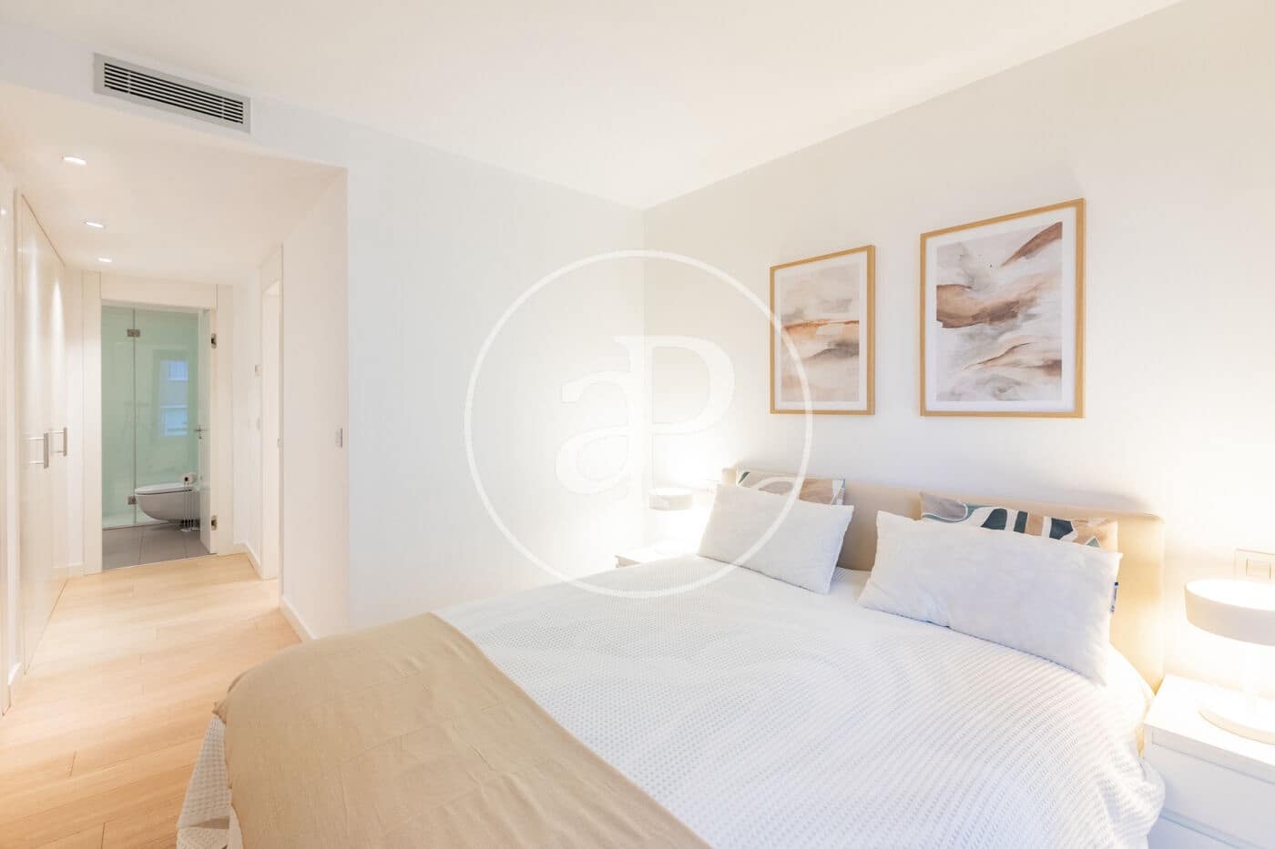 2 bedroom Penthouse for rent in Madrid city with pool - € 3,800 (Ref: 9586518)