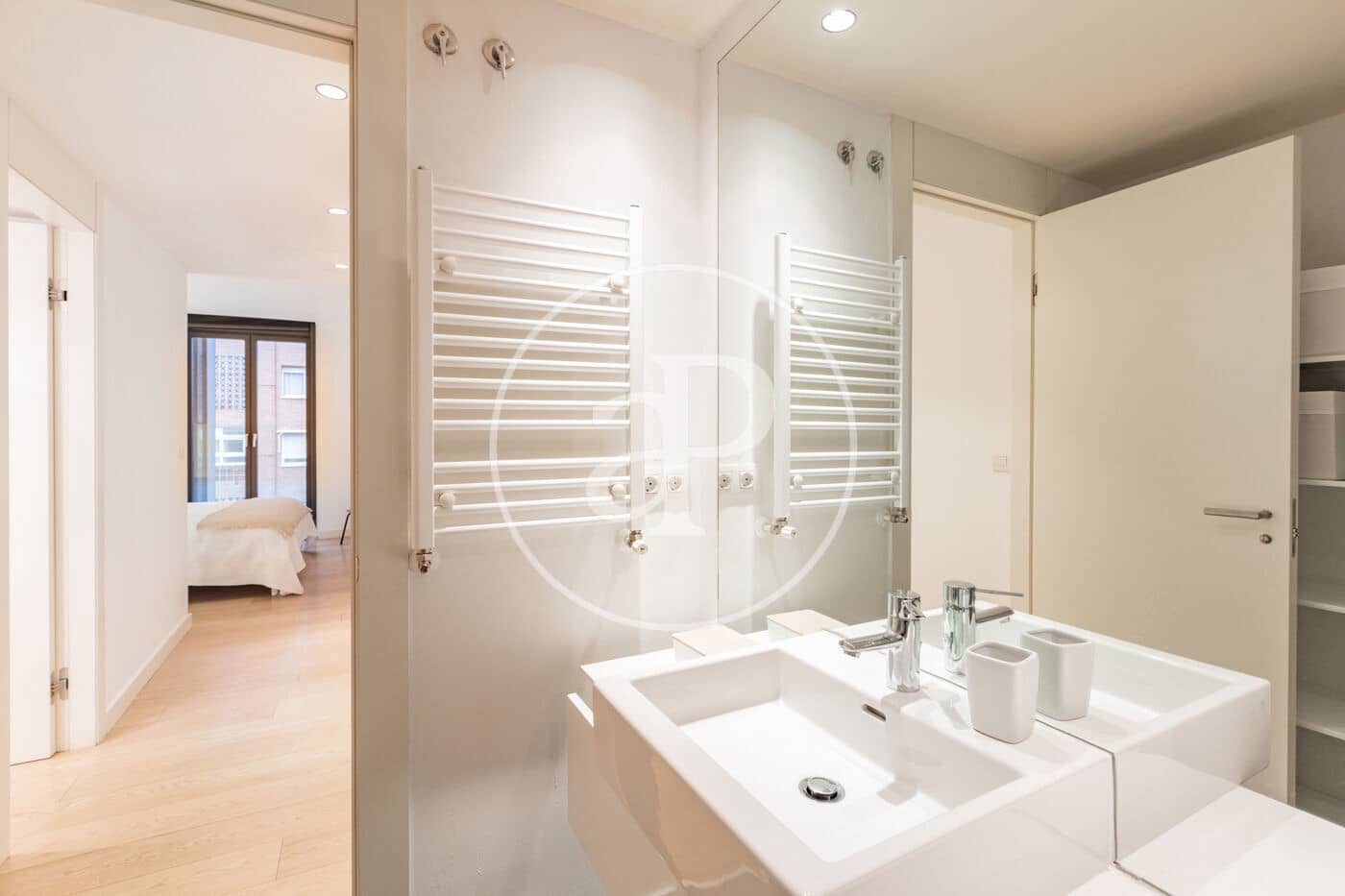 2 bedroom Penthouse for rent in Madrid city with pool - € 3,800 (Ref: 9586518)