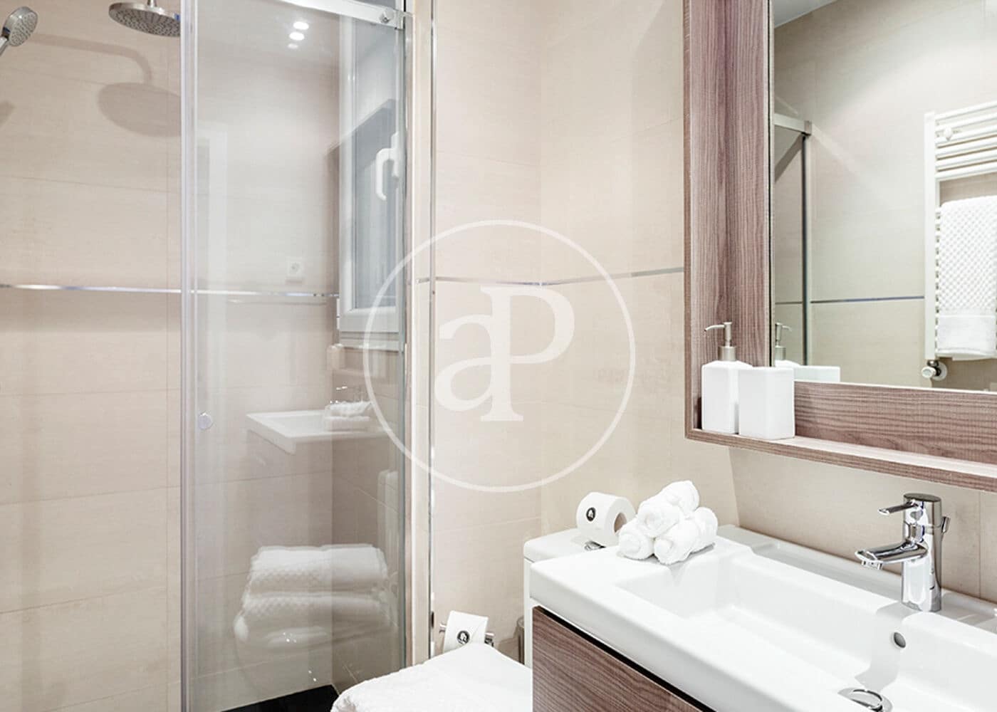 2 bedroom Apartment for rent in Madrid city - € 4,200 (Ref: 9591299)