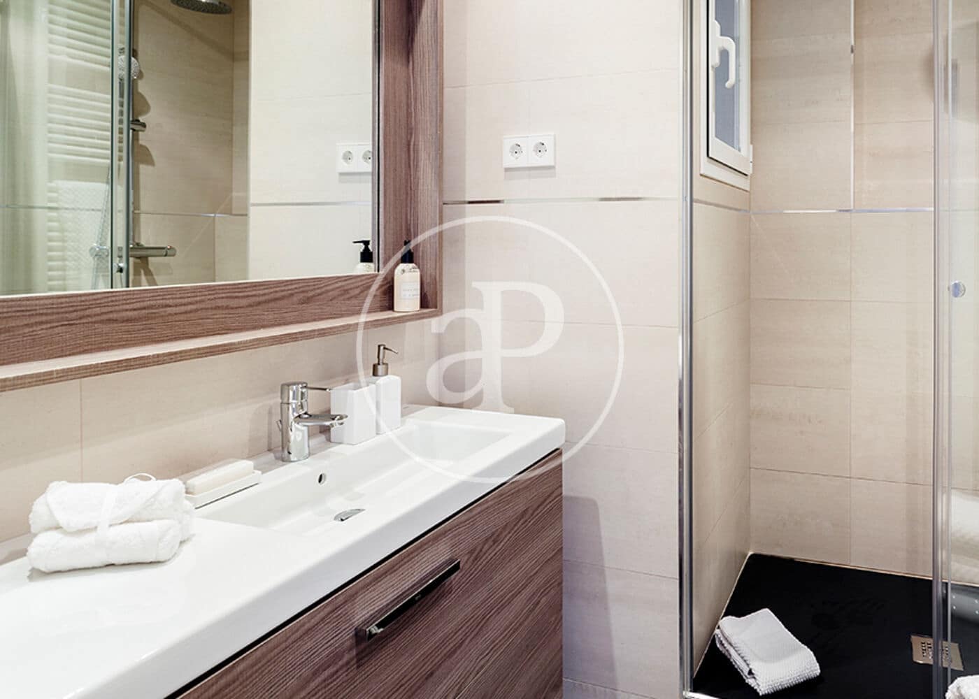 2 bedroom Apartment for rent in Madrid city - € 4,200 (Ref: 9591299)