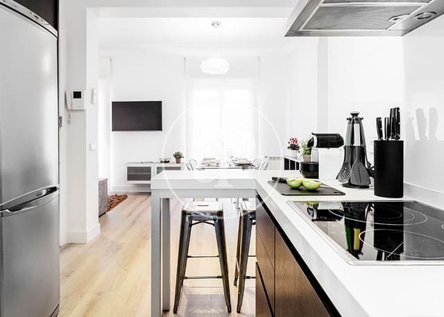 Appartement de 2 chambres à louer à Almagro, Madrid ville - 4 200 € (Ref: 9591299)