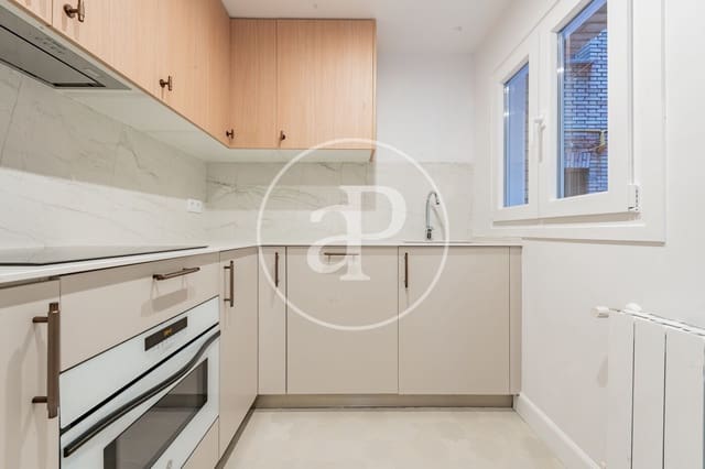 3 makuuhuone Huoneisto myytävänä paikassa Fuente del Berro, Madrid kaupunki - 695 000 € (Ref: 9591300)