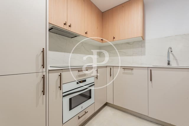 3 makuuhuone Huoneisto myytävänä paikassa Fuente del Berro, Madrid kaupunki - 695 000 € (Ref: 9591300)