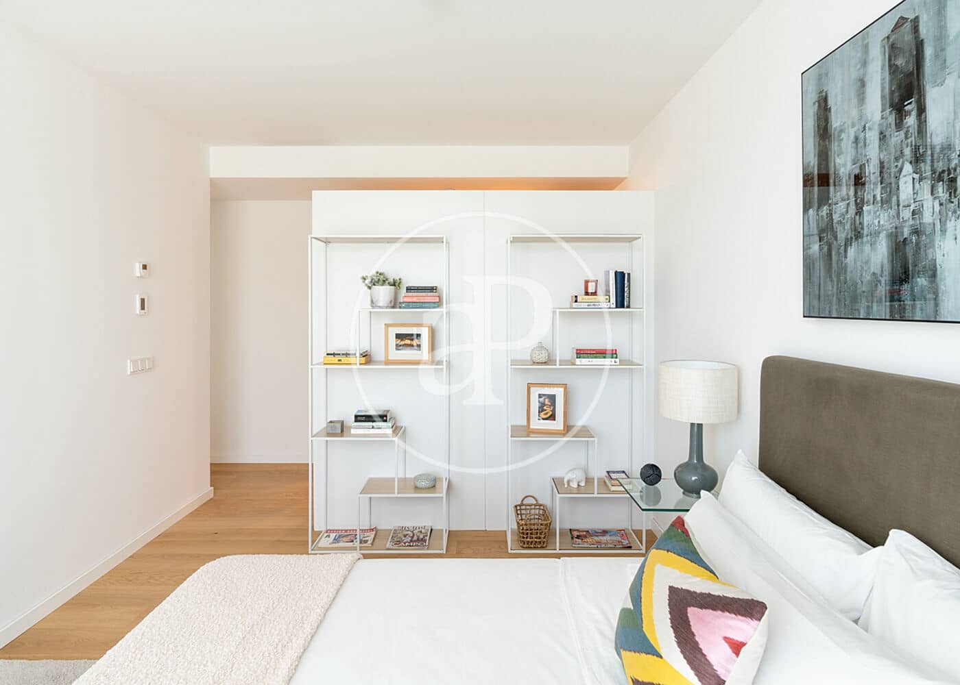 2 slaapkamer Penthouse te huur in Madrid stad met zwembad - € 3.800 (Ref: 9591303)