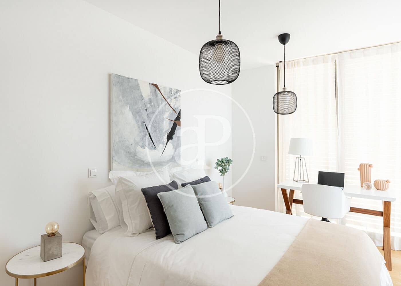 2 slaapkamer Penthouse te huur in Madrid stad met zwembad - € 3.800 (Ref: 9591303)