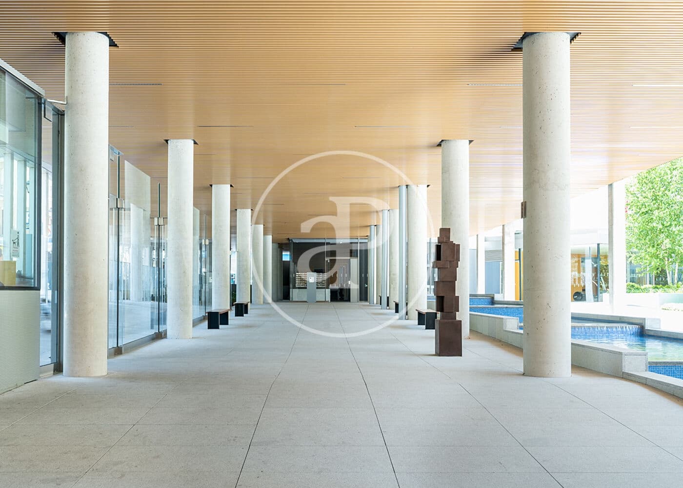 2 slaapkamer Penthouse te huur in Madrid stad met zwembad - € 3.800 (Ref: 9591303)