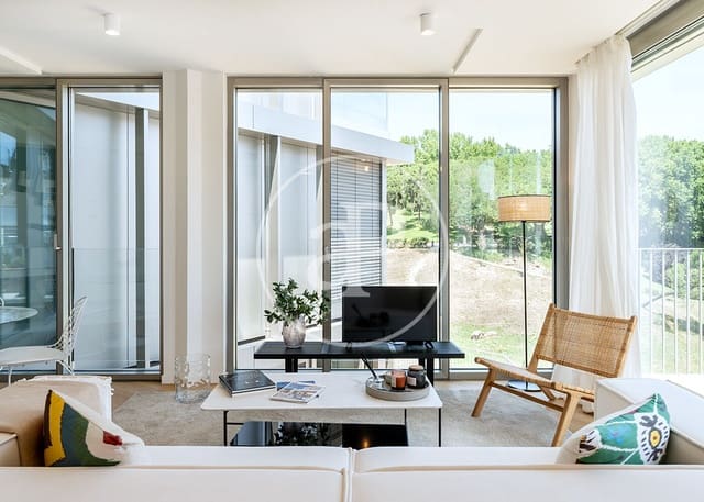 2 slaapkamer Penthouse te huur in Argüelles, Madrid stad met zwembad - € 3.800 (Ref: 9591303)