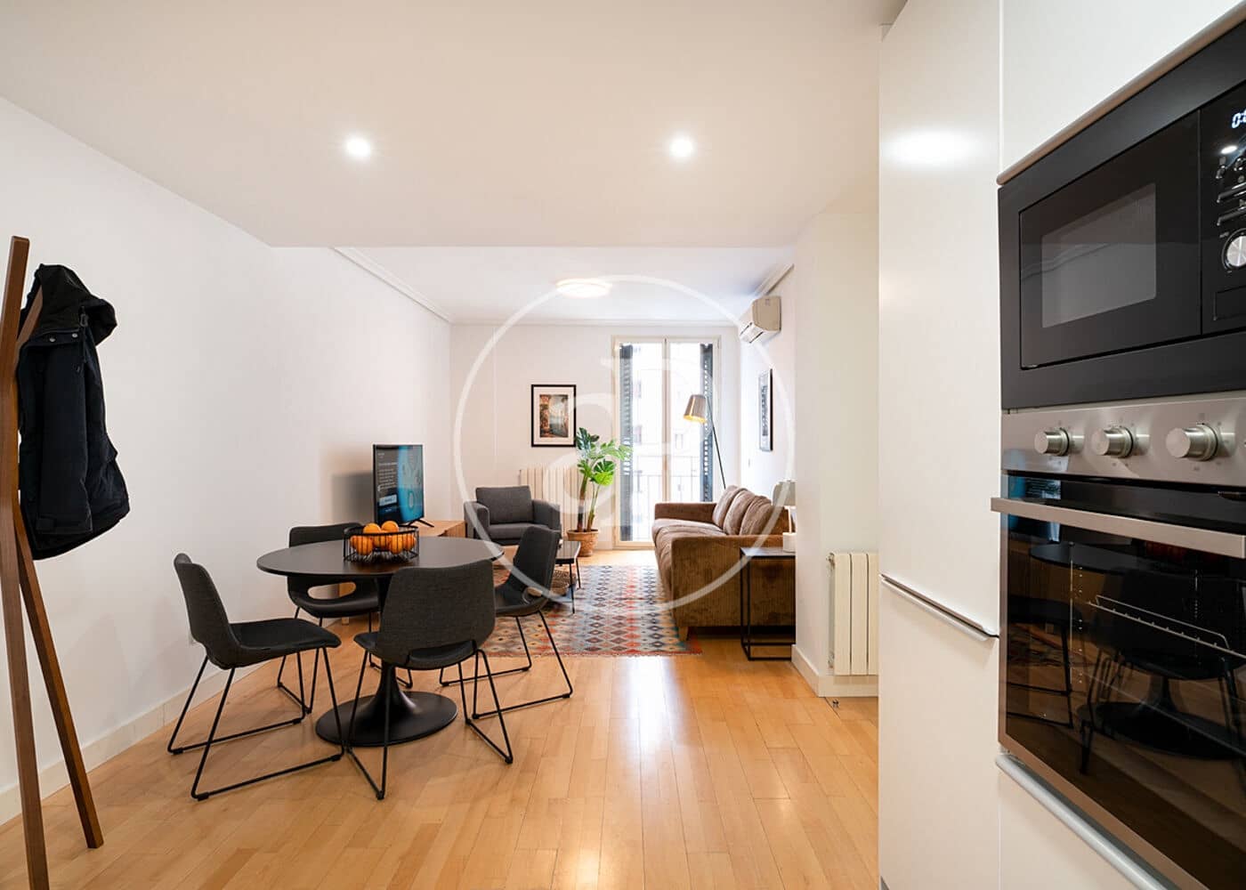 Appartement de 1 chambre à louer à Madrid ville avec piscine - 2 460 € (Ref: 9591305)