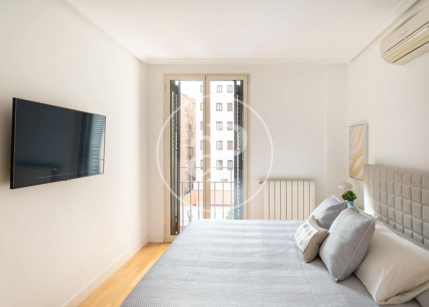 Appartement de 1 chambre à louer à Madrid ville avec piscine - 2 460 € (Ref: 9591305)