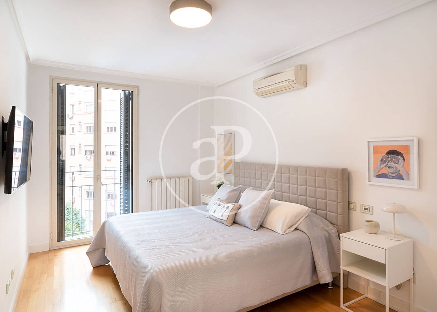 Appartement de 1 chambre à louer à Madrid ville avec piscine - 2 460 € (Ref: 9591305)