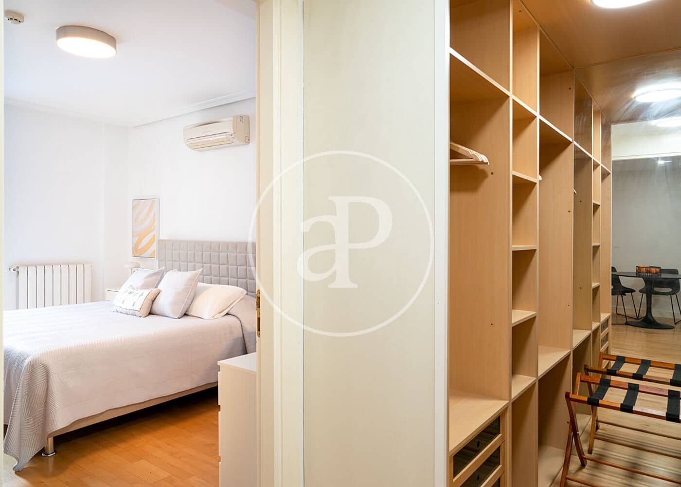 Appartement de 1 chambre à louer à Madrid ville avec piscine - 2 460 € (Ref: 9591305)