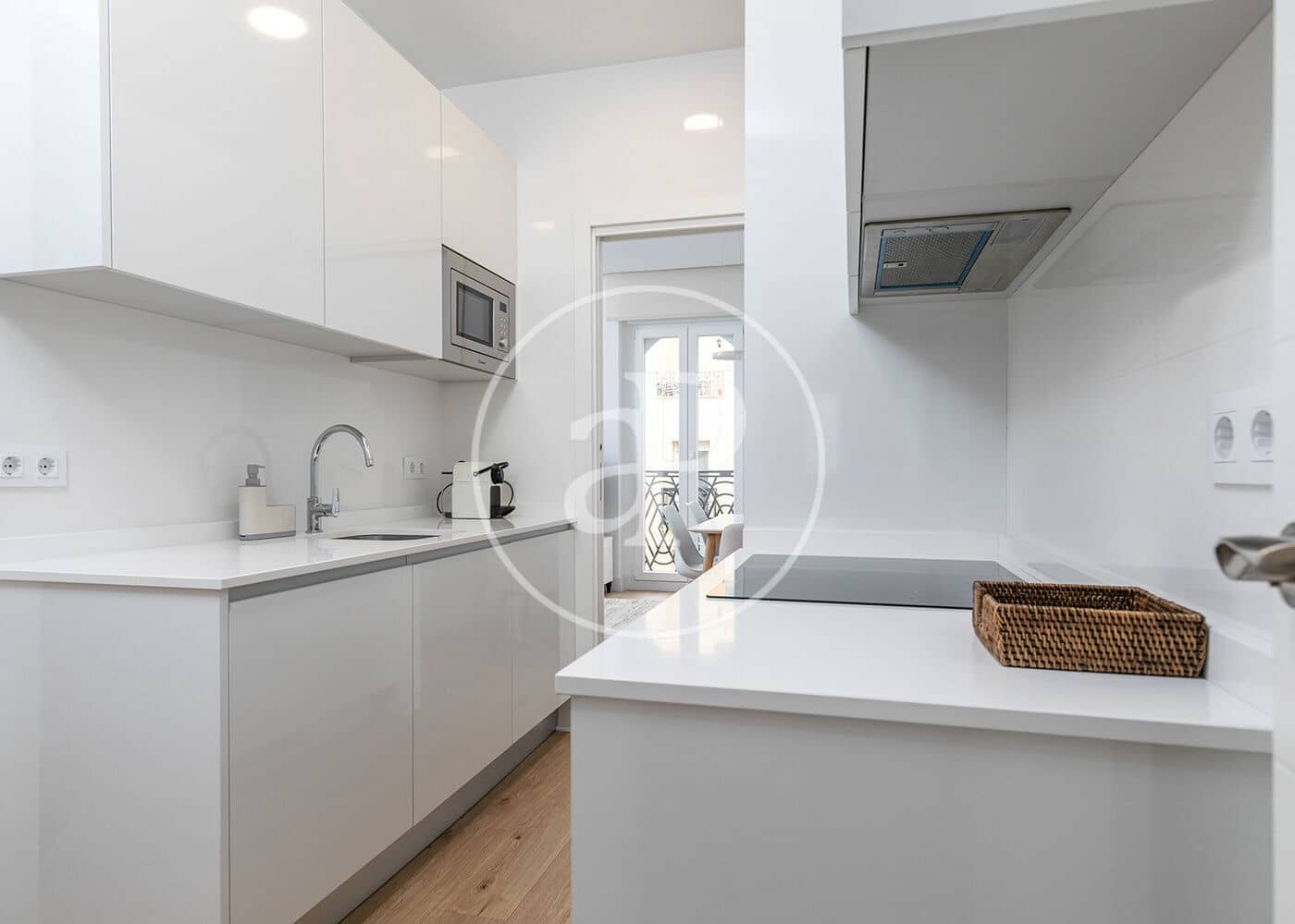 3 slaapkamer Appartement te huur in Madrid stad - € 4.260 (Ref: 9591306)
