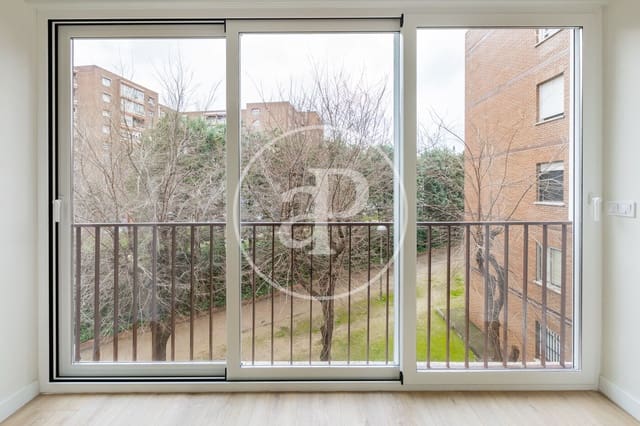 3 Zimmer Apartment zu verkaufen in Alameda de Osuna, Madrid Stadt mit Pool - 605.000 € (Ref: 9596137)