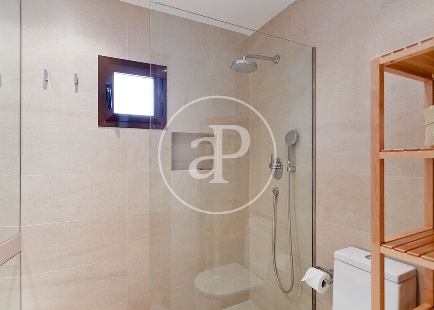 2 soverom Leilighet til leie i Madrid by - € 3 300 (Ref: 9596141)