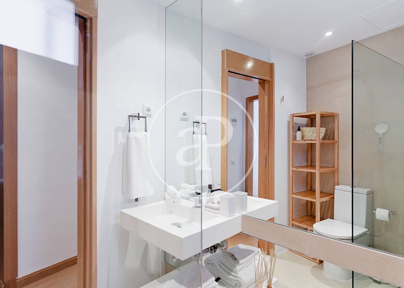 2 soverom Leilighet til leie i Madrid by - € 3 300 (Ref: 9596141)