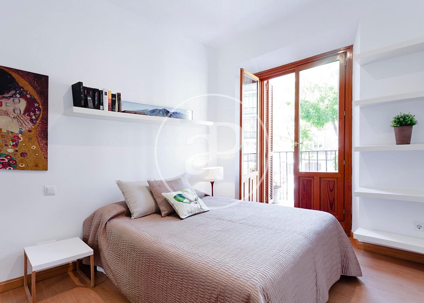 2 soverom Leilighet til leie i Madrid by - € 3 300 (Ref: 9596141)