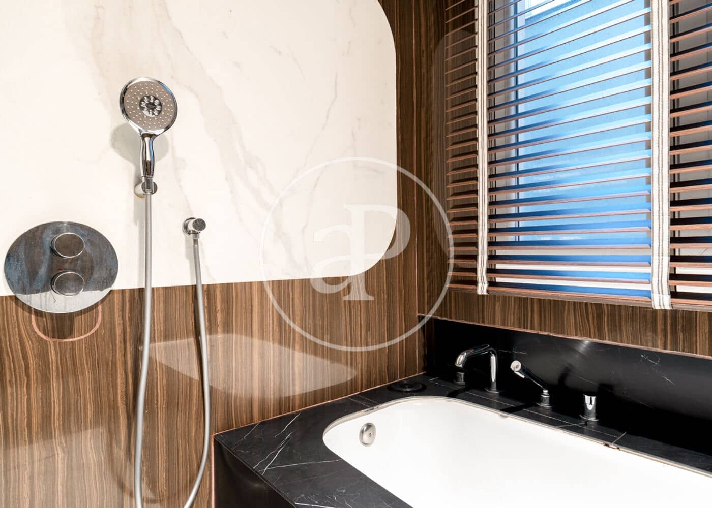 3 soverom Leilighet til leie i Madrid by - € 6 150 (Ref: 9596142)