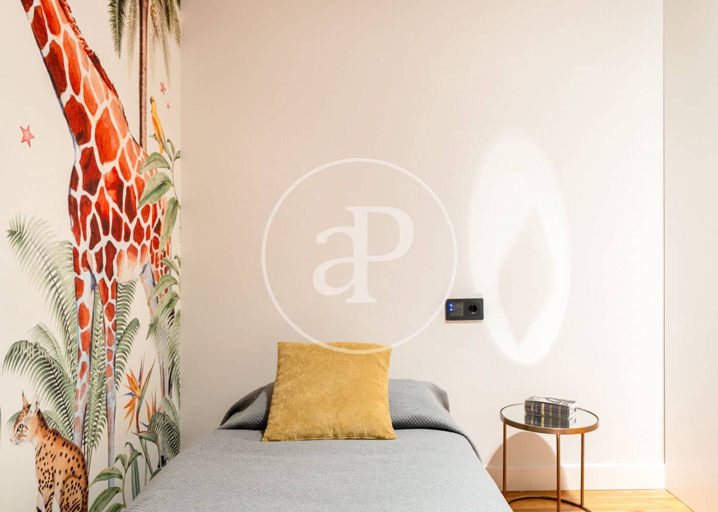 3 soverom Leilighet til leie i Madrid by - € 6 150 (Ref: 9596142)