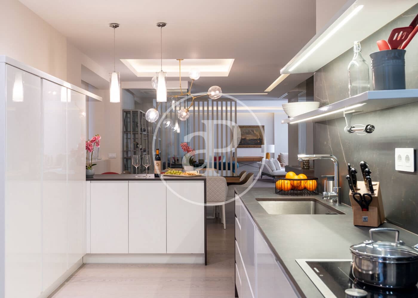 Appartement de 3 chambres à louer à Madrid ville - 12 500 € (Ref: 9596143)