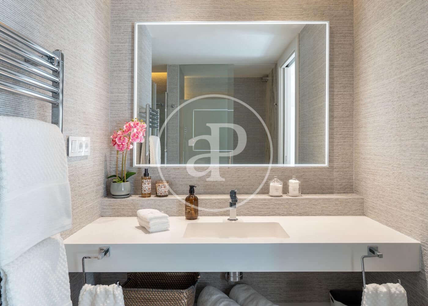 Appartement de 3 chambres à louer à Madrid ville - 12 500 € (Ref: 9596143)