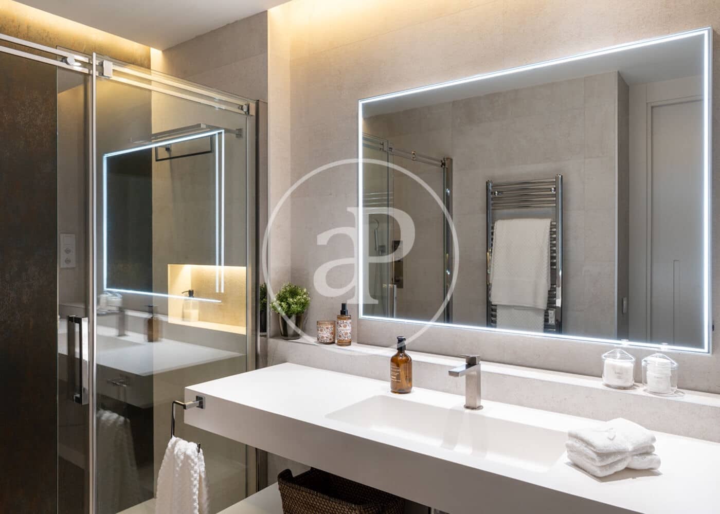 Appartement de 3 chambres à louer à Madrid ville - 12 500 € (Ref: 9596143)