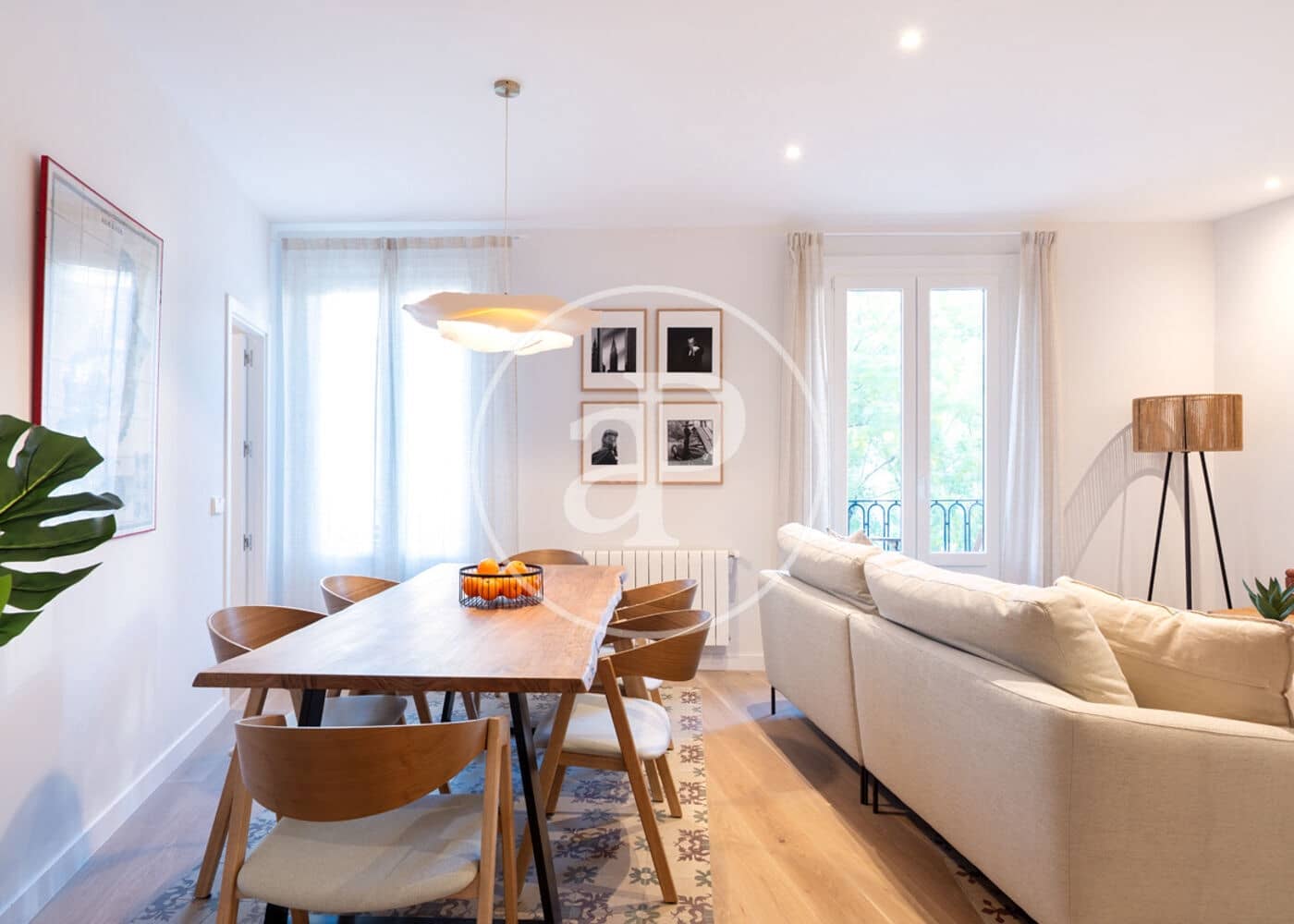 2 slaapkamer Appartement te huur in Madrid stad - € 4.260 (Ref: 9596145)