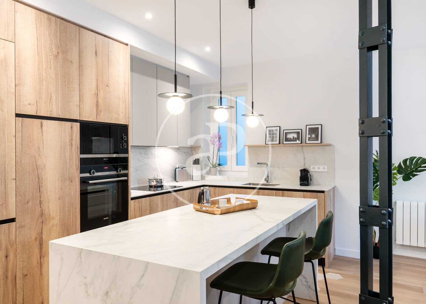 2 slaapkamer Appartement te huur in Madrid stad - € 4.260 (Ref: 9596145)