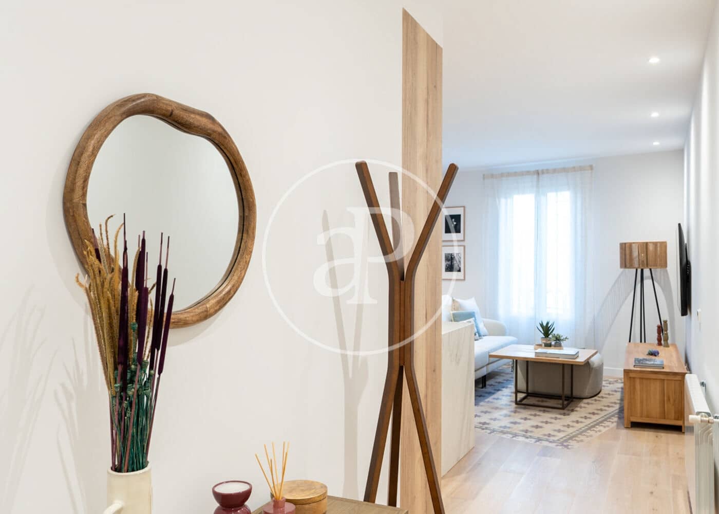 2 slaapkamer Appartement te huur in Madrid stad - € 4.260 (Ref: 9596145)