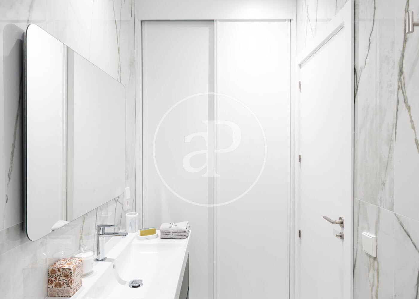 2 slaapkamer Appartement te huur in Madrid stad - € 4.260 (Ref: 9596145)